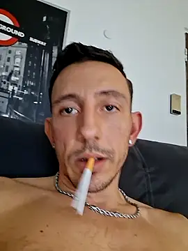 Snapshot of Couple_Hott@xh chatting on 10/29/25, 12:26 Couple Hottxh online show from 10/29/25, 12:26