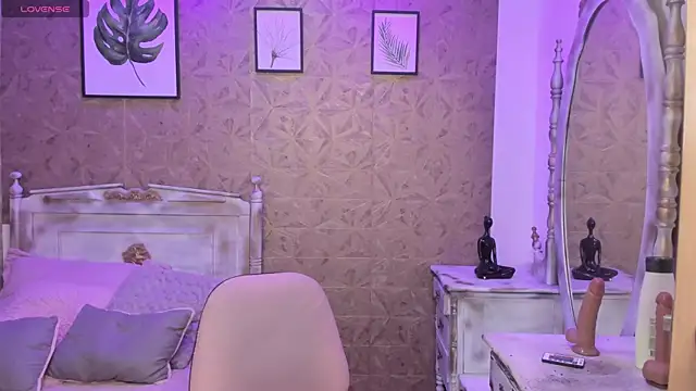 Sara clk online show from 04/10/26, 08:05