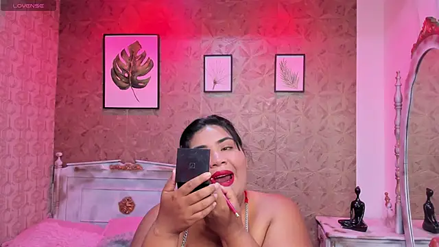 Sara clk online show from 04/13/26, 07:29