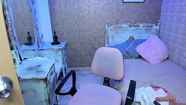 Sara clk online show from 02/18/26, 07:54