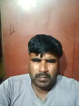 Snapshot of hot_brijesh123 chatting on 10/20/25, 04:07 hot brijesh123 online show from 10/20/25, 04:07