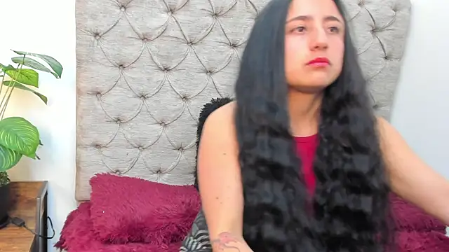 Snapshot of Samanta_Fischer chatting on 11/05/25, 11:24 Samanta Fischer online show from 11/05/25, 11:24