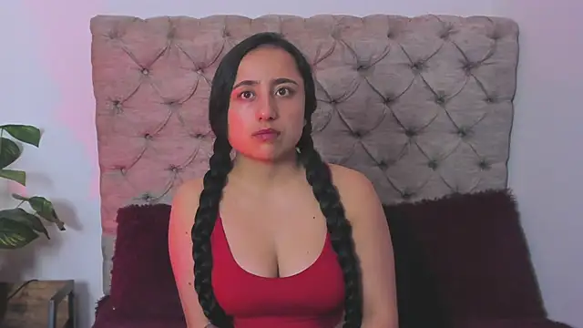 Snapshot of Samanta_Fischer chatting on 11/11/25, 11:27 Samanta Fischer online show from 11/11/25, 11:27