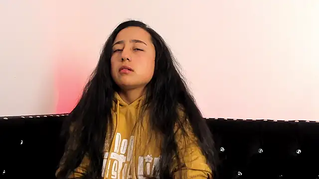 Snapshot of Samanta_Fischer chatting on 11/26/25, 11:10 Samanta Fischer online show from 11/26/25, 11:10