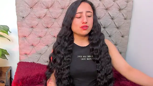 Snapshot of Samanta_Fischer chatting on 11/07/25, 11:26 Samanta Fischer online show from 11/07/25, 11:26