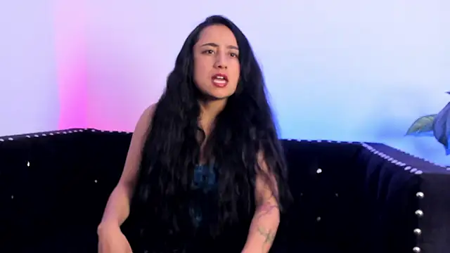 Snapshot of Samanta_Fischer chatting on 11/27/25, 10:27 Samanta Fischer online show from 11/27/25, 10:27