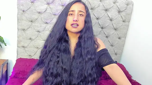 Snapshot of Samanta_Fischer chatting on 11/10/25, 02:00 Samanta Fischer online show from 11/10/25, 02:00