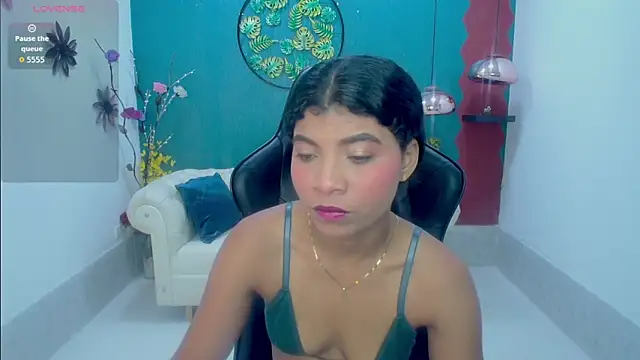 Miagreys1 online show from 12/15/25, 11:16