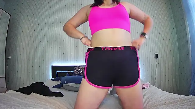 CoupleTwee online show from 11/19/25, 10:37