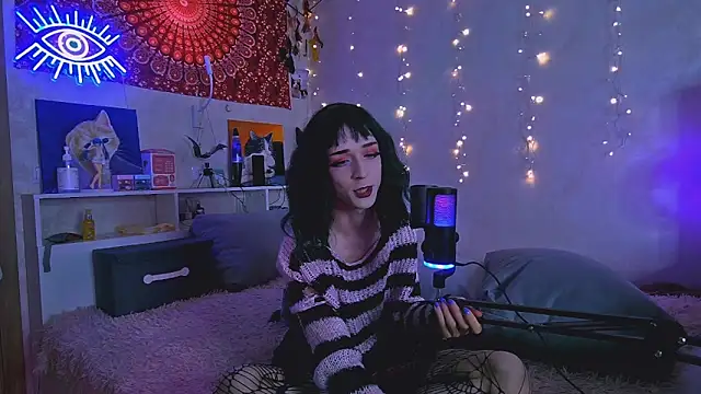 whoalexxa online show from 11/07/25, 09:19