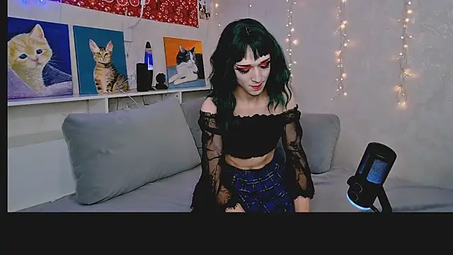 whoalexxa online show from 11/19/25, 12:05