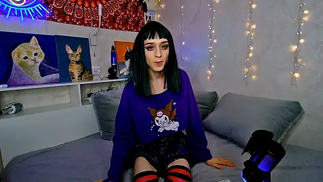 whoalexxa online show from 11/24/25, 01:22