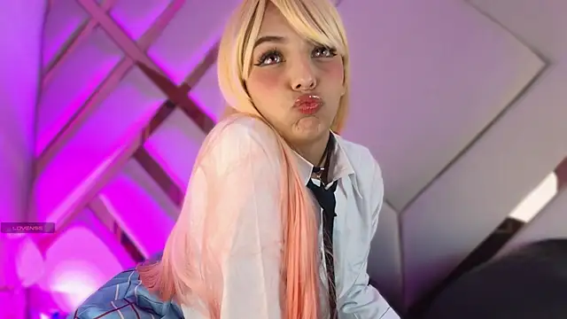 Snapshot of michelle_cutee_ chatting on 06/21/26, 08:14 michelle cutee online show from 06/21/26, 08:14