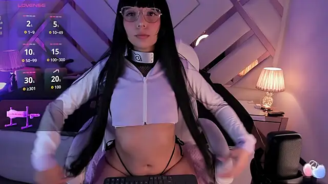 michelle cutee  online show from 12/14/25, 08:47