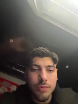 emir343475 online show from 10/24/25, 10:09