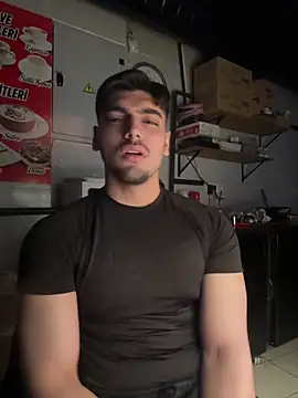 emir343475 online show from 10/28/25, 08:52