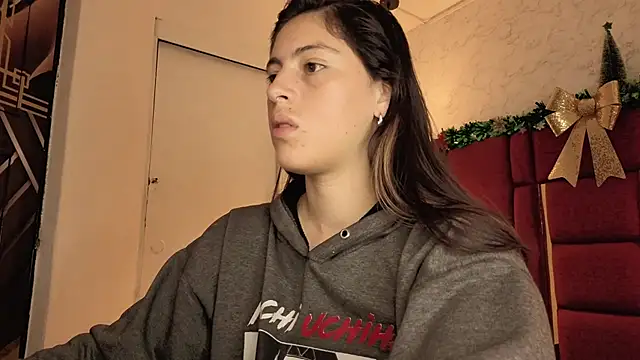 Snapshot of moon_winy chatting on 12/04/25, 11:20 moon winy online show from 12/04/25, 11:20