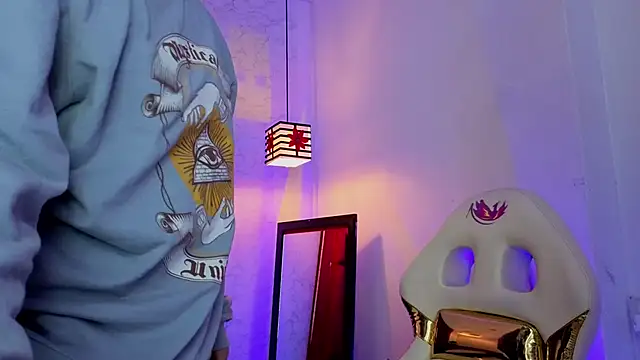 moon winy online show from 02/28/26, 11:21