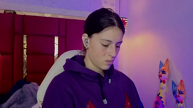 moon winy online show from 04/10/26, 12:01