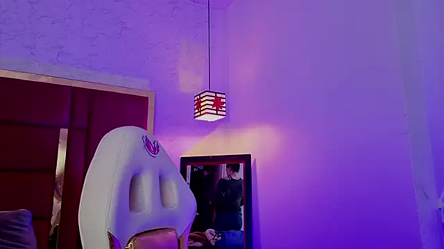 moon winy online show from 04/12/26, 11:35