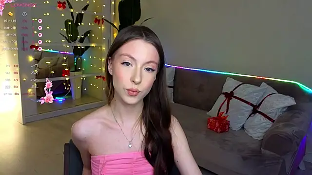 Yasmin Kass online show from 01/07/26, 06:51