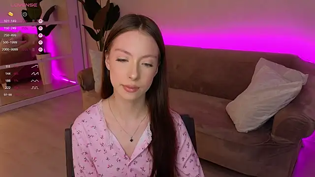 Snapshot of Yasmin_Kass chatting on 11/29/25, 06:24 Yasmin Kass online show from 11/29/25, 06:24