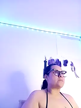 Snapshot of Lia_TabooMatureBbw chatting on 02/07/26, 01:24 Lia TabooMatureBbw online show from 02/07/26, 01:24