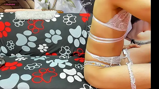 wild-cat-hot online show from 10/30/25, 10:50