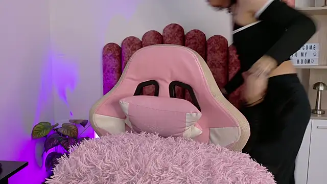 Lullaby Charade online show from 12/03/25, 12:04