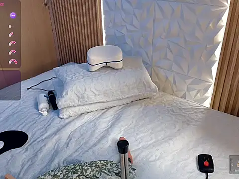 Cherry--Blossom online show from 03/31/26, 07:16