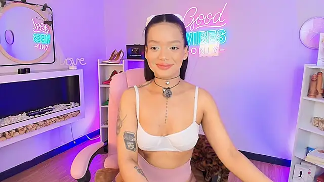 Miss koko  online show from 12/02/25, 07:59