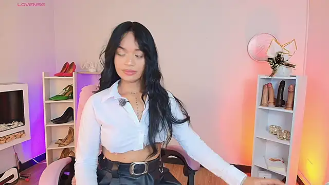 Miss koko  online show from 11/15/25, 08:02