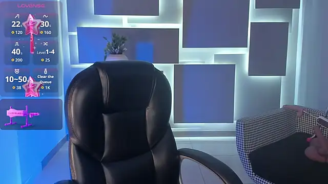 ChristineFord  online show from 01/05/26, 05:27