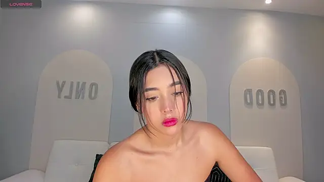 ScarlettBlaze  online show from 03/27/26, 12:06