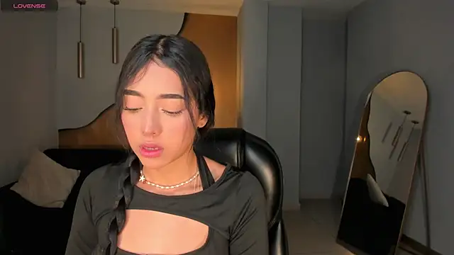 ScarlettBlaze  online show from 12/18/25, 11:14