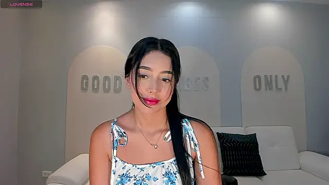 Snapshot of ScarlettBlaze_ chatting on 05/08/26, 12:09 ScarlettBlaze online show from 05/08/26, 12:09