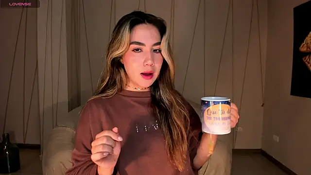 AnnieMonroe1 online show from 11/05/25, 11:57