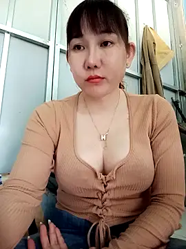 Ana-love2025 online show from 12/03/25, 12:33