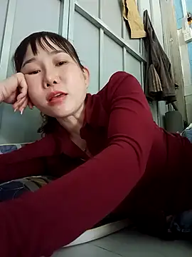 Ana-love2025 online show from 10/28/25, 02:23