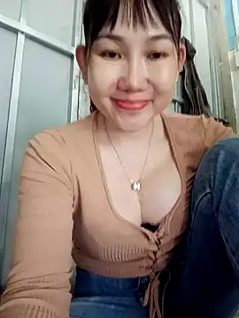 Ana-love2025 online show from 10/27/25, 02:12