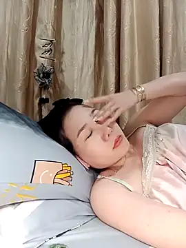 Ana-love2025 online show from 10/31/25, 02:57