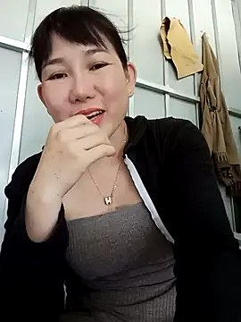 Ana-love2025 online show from 11/10/25, 02:27