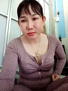 Ana-love2025 online show from 11/20/25, 01:17