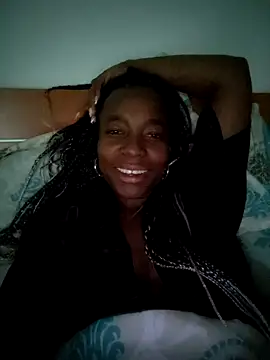Snapshot of Britany_2-7 chatting on 10/19/25, 01:08 Britany 2-7 online show from 10/19/25, 01:08