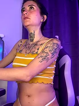 Maiaaa 11 online show from 11/23/25, 02:43