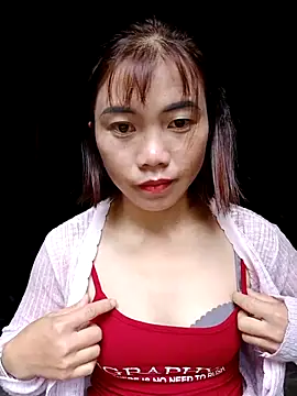 Snapshot of omai-ngot chatting on 10/18/25, 01:07 omai-ngot online show from 10/18/25, 01:07