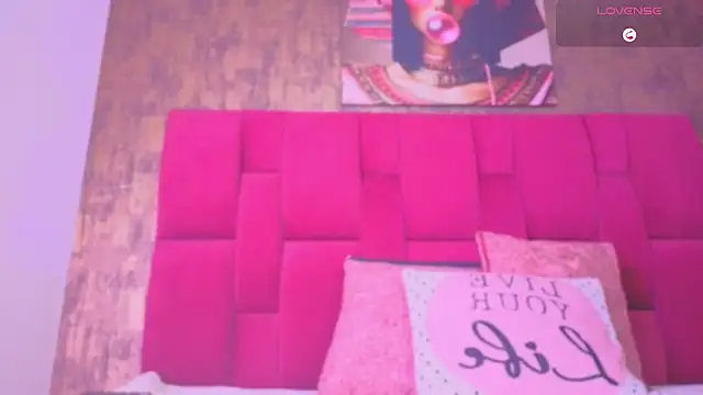 camila  bouzas online show from 03/05/26, 11:18