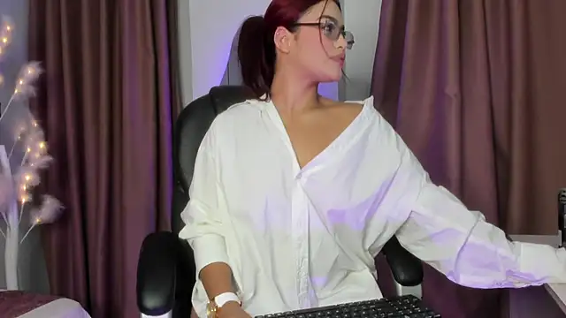 camila  bouzas online show from 03/27/26, 11:33