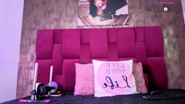 camila  bouzas online show from 02/21/26, 11:56