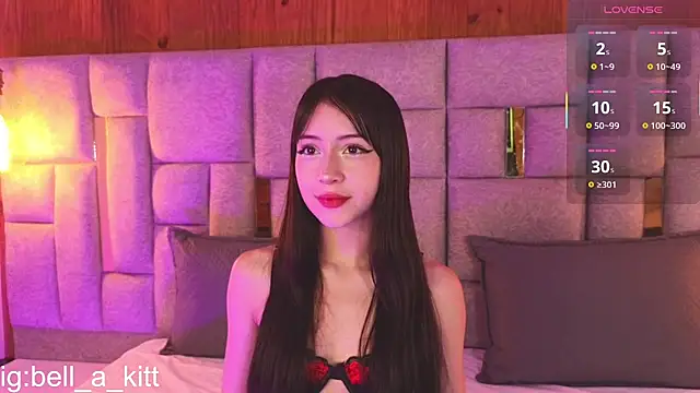 bella kittyy  online show from 11/26/25, 05:18